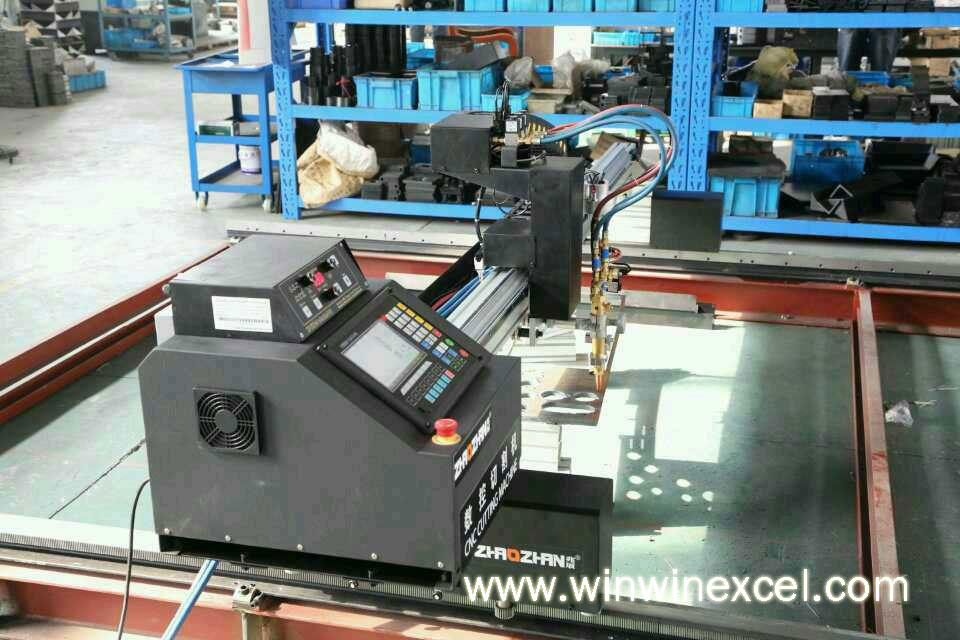 เครื่องตัดแก๊สและพลาสม่า ระบบซีเอ็นซี แบบ Gantry ขนาดเล็ก