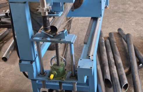 เครื่องตัดท่อกลมท่อเหลี่ยม รุ่น LT219